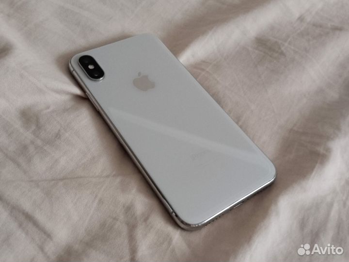 iPhone X, 64 ГБ