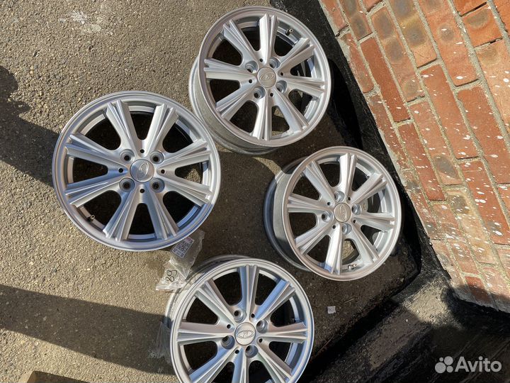 Диски аттика