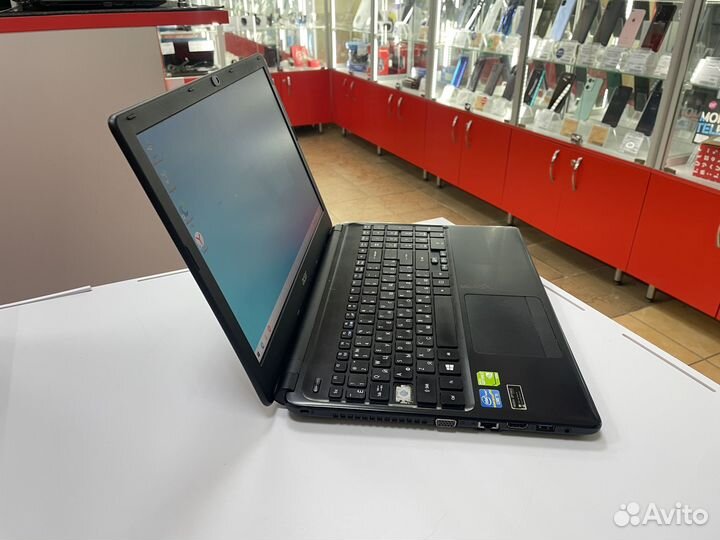 Яэ / Ноутбук Acer Aspire E1-570G