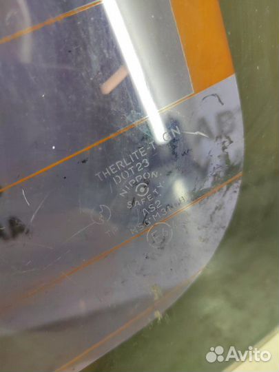 Стекло двери/крышки багажника Mazda 323