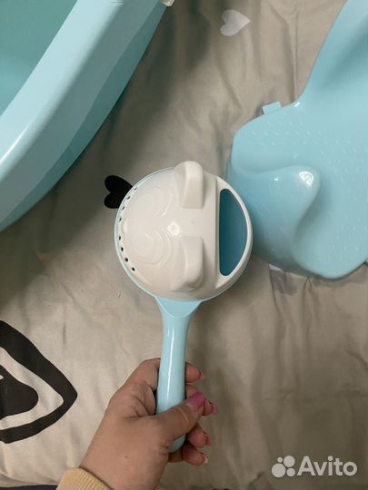 Ванночка для купания с горкой, гамаком и ковшиком