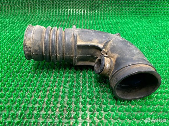 Патрубок воздушного фильтра Лада 2107 2008