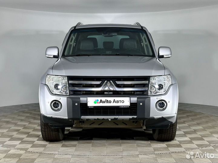 Mitsubishi Pajero 3.2 AT, 2011, 297 152 км