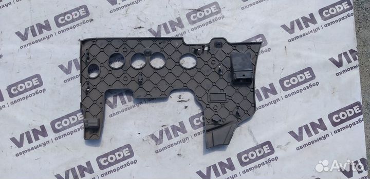 Накладка торпеды Volkswagen Golf 5