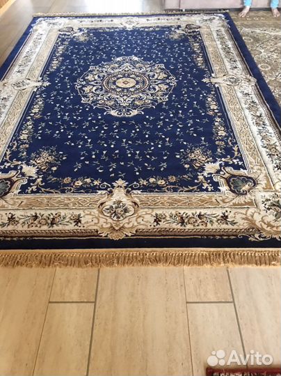 Ковер шелковый