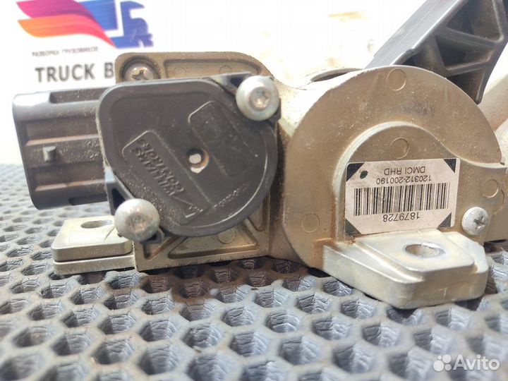 1879728 Педаль газа Daf XF105