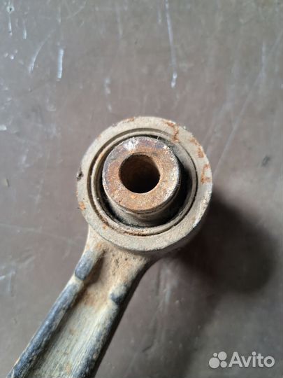 Рычаг передний левый Honda Inspire