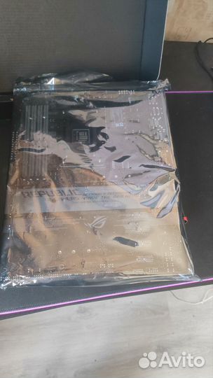 Материнская плата am4 ROG strix B550-F gaming