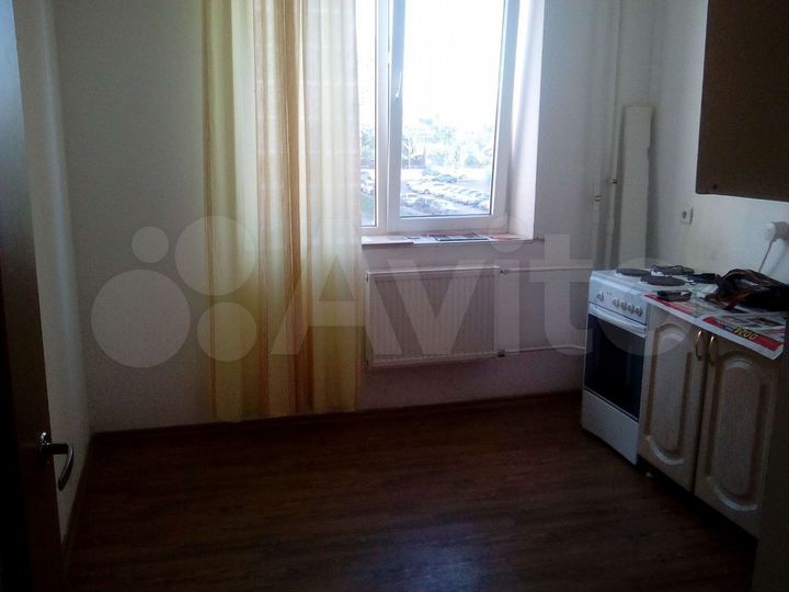 3-к. квартира, 72 м², 3/16 эт.