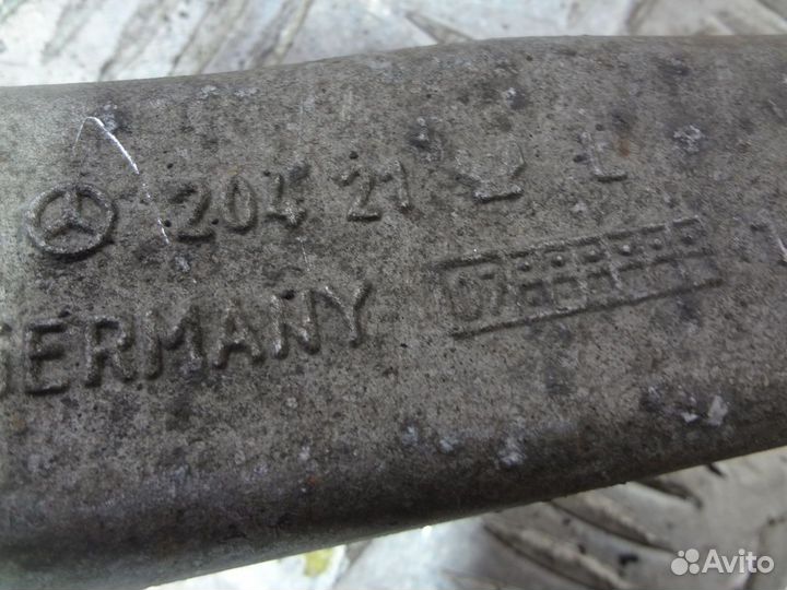 Рычаг передний верхний левый Мерседес 204