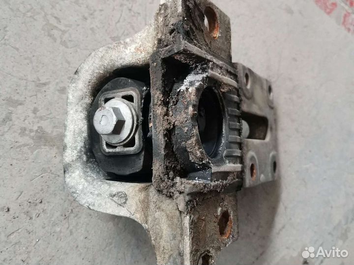 Подушка кпп Peugeot Boxer 3