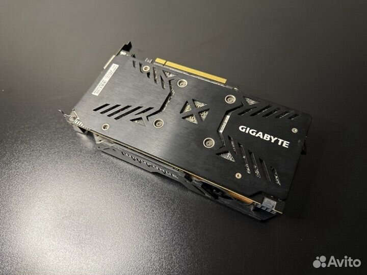 Видеокарта gigabyte AMD Radeon R9 380 4GB G1