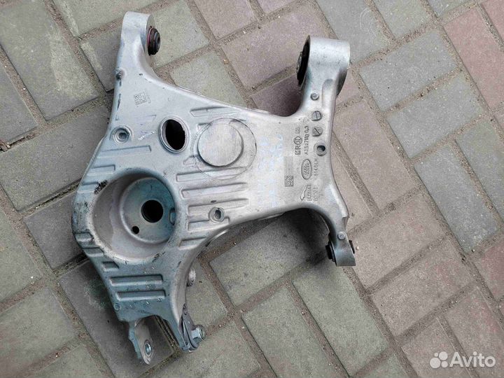 Рычаг задний левый Jaguar F-Pace SVR