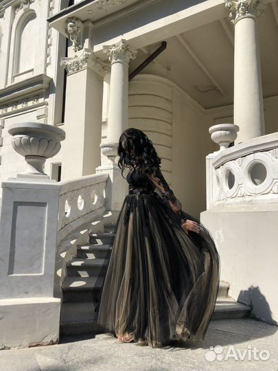 Вечернее платье