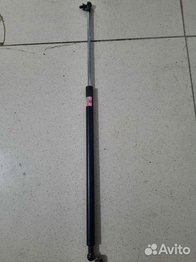 Амортизатор капота задний правый Тoyota Land