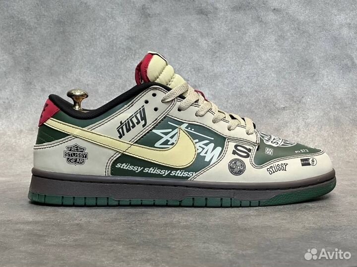 Кроссовки Nike Dunk Stussy