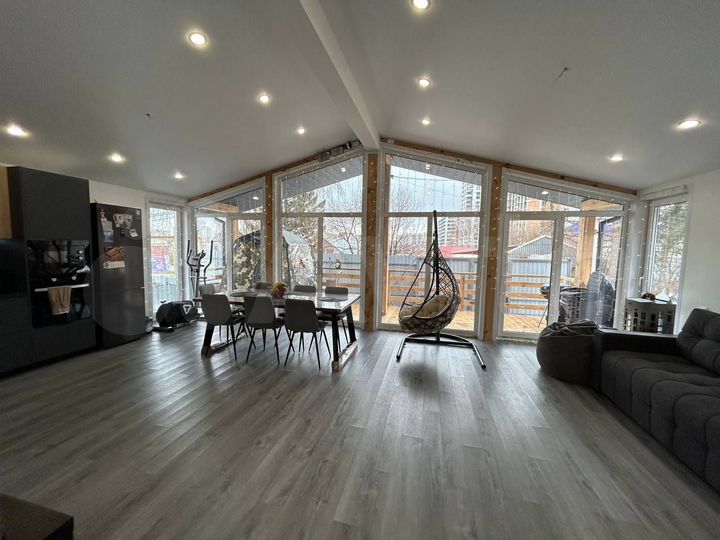 Дом 124 м² на участке 6 сот.