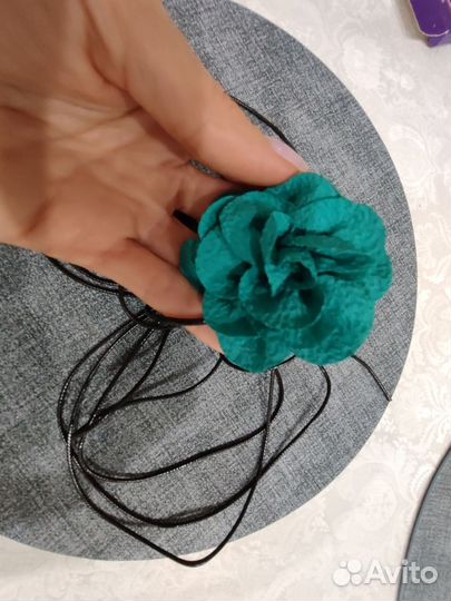 Чокер цветок