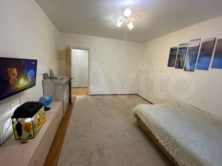 1-к. квартира, 37 м², 1/6 эт.