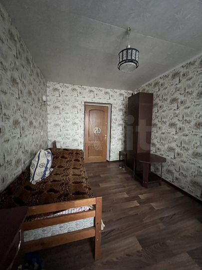 Комната 25 м² в 4-к., 5/5 эт.