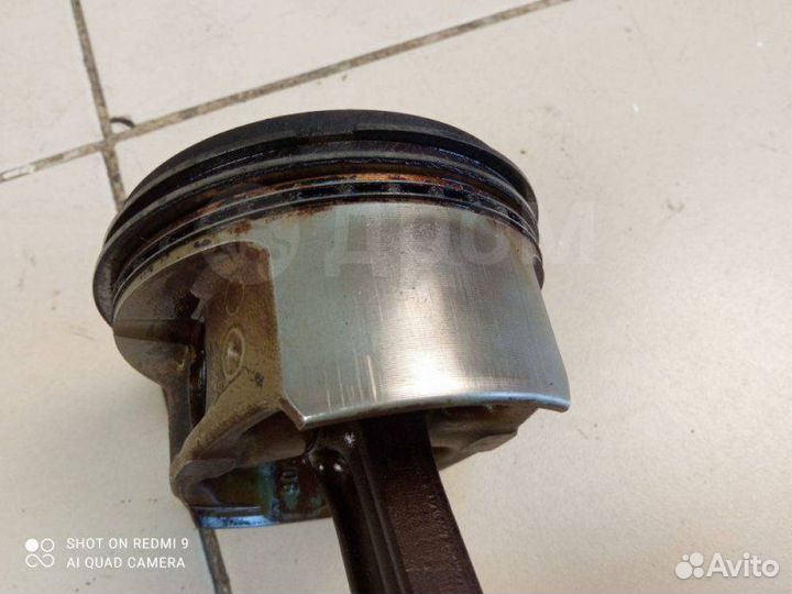 Поршень Mercedes E W210