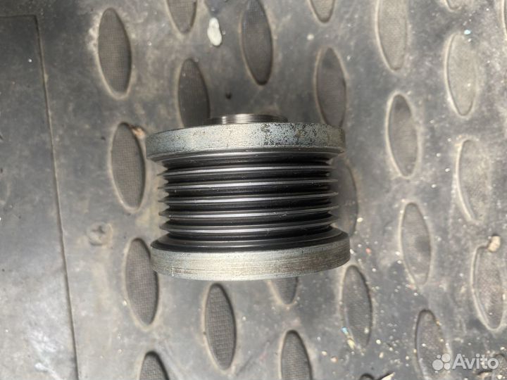 Шкив генератора Nissan