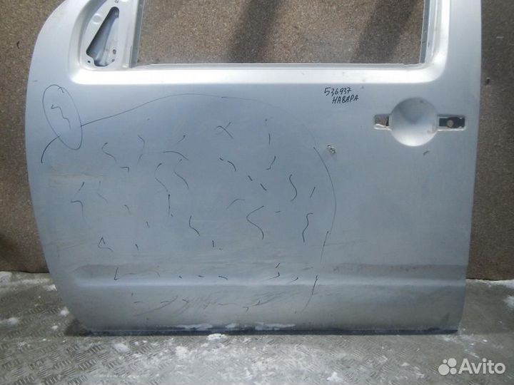 Дверь передняя левая Nissan Navara
