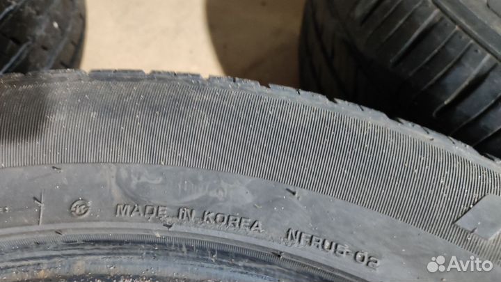 Roadstone N'Fera RU5 235/55 R17 103V