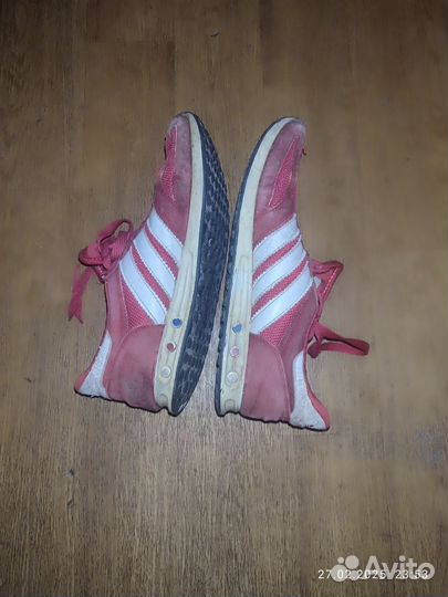 Кроссовки adidas