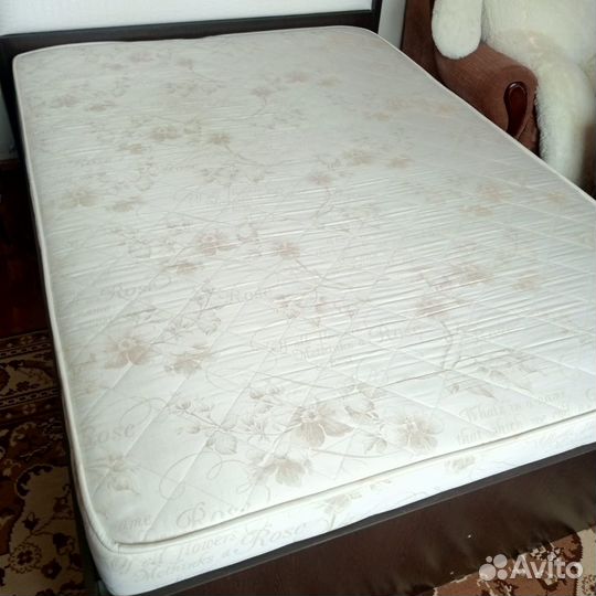 Матрас 140х200 бу