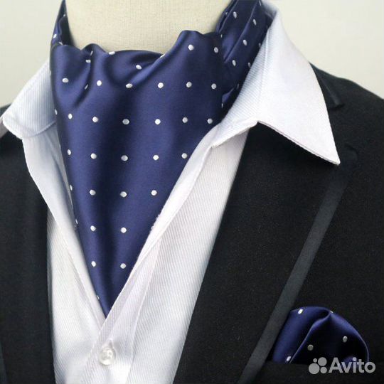 Новый аскот (шейный платок) сапфирового цвета