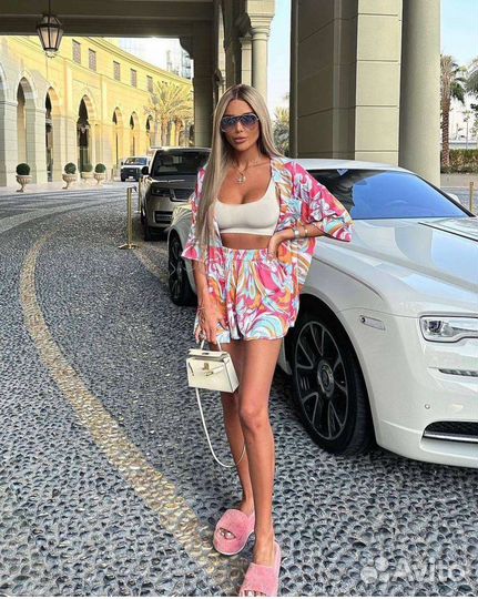 Костюм с шортами