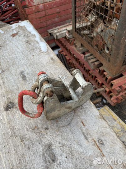 Захват для опалубки