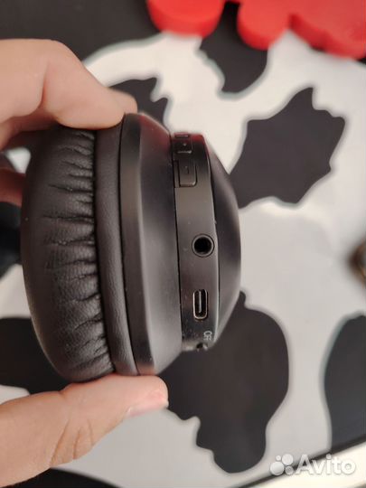 Беспроводные наушники