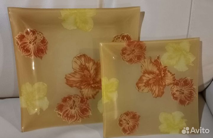 Набор квадратных тарелок 2шт