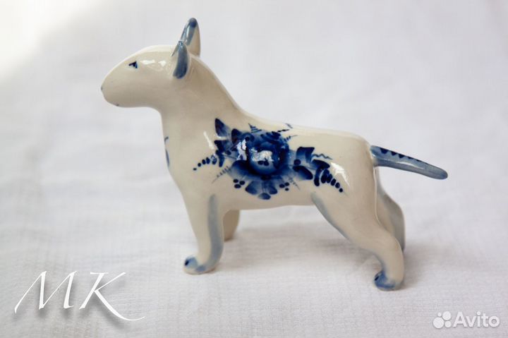 Бультерьер - статуэтка из фарфора