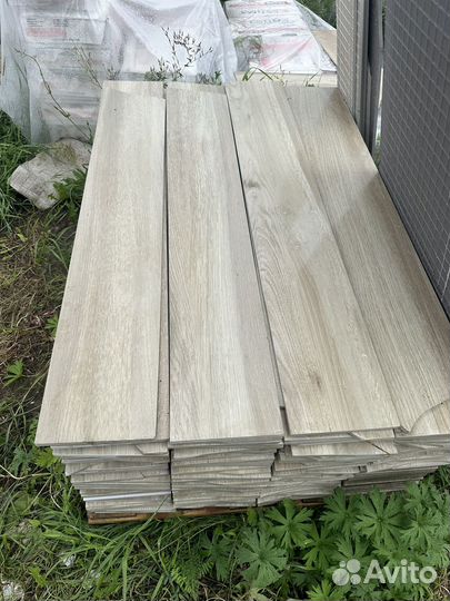 Керамогранит под дерево