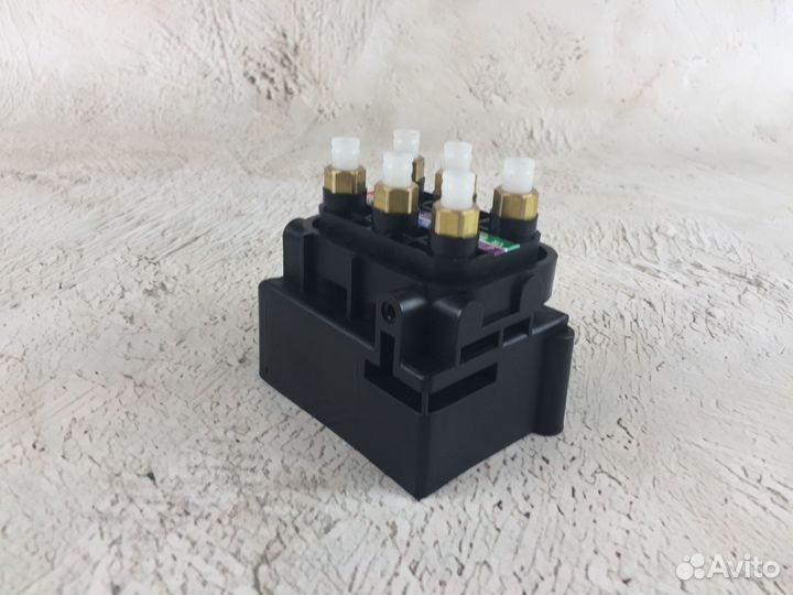 Блок клапанов для Audi Q7