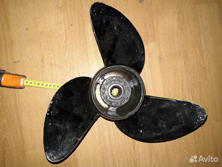 Винт для лодочного мотора