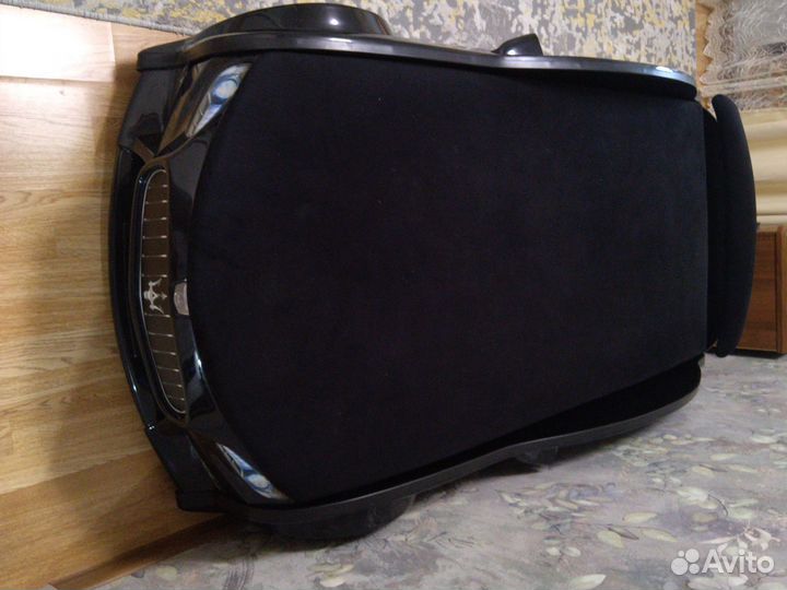 Детская кровать машинка