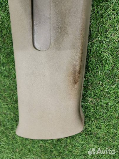 Обшивка стойки кузова передняя правая Toyota Vista