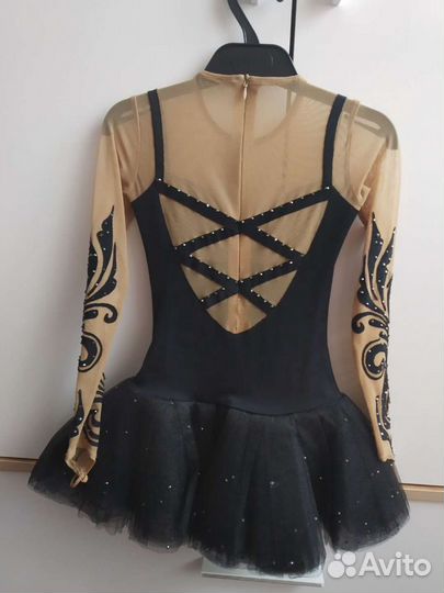 Платье для фигурного катания