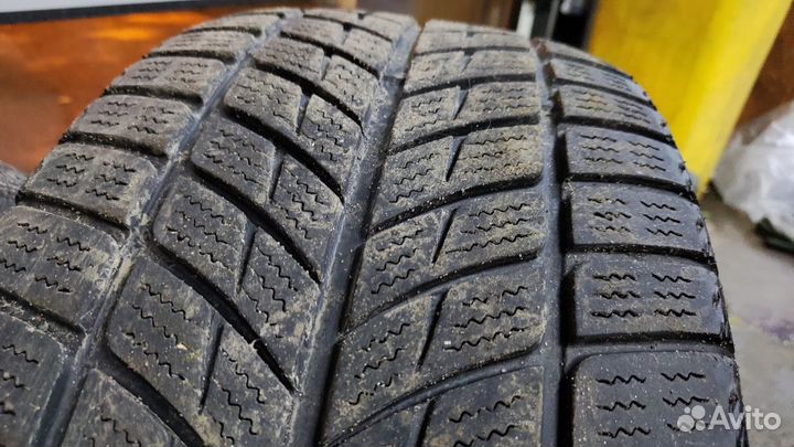 Headway Polarstar 275/40 R20 и 315/35 R20 106T