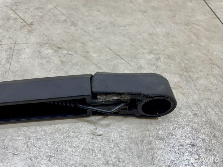 Поводок заднего дворника Opel Astra J GTC