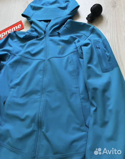 Ветровка arcteryx