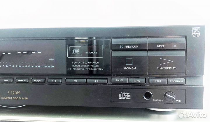 Philips CD 614 Player сд проигрыватель с пультом д