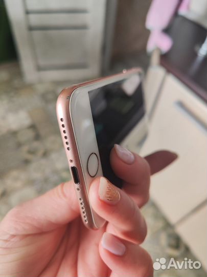 iPhone 8, 128 ГБ
