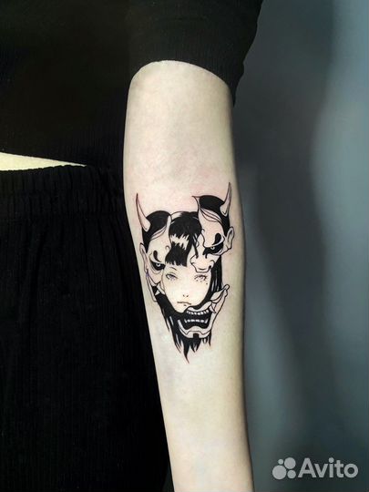 Тату-мастер