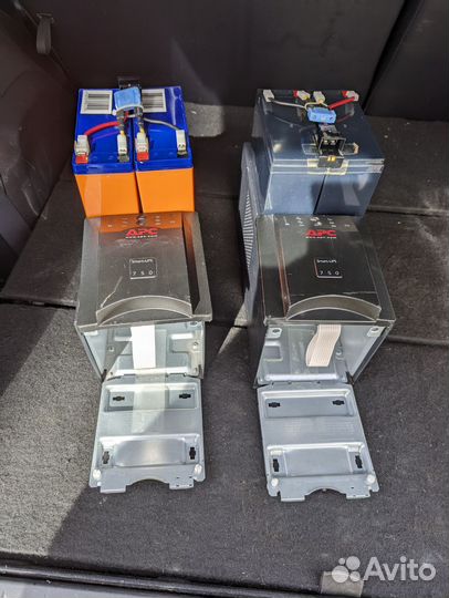 Ибп APC Smart-UPS SUA750I с АКБ
