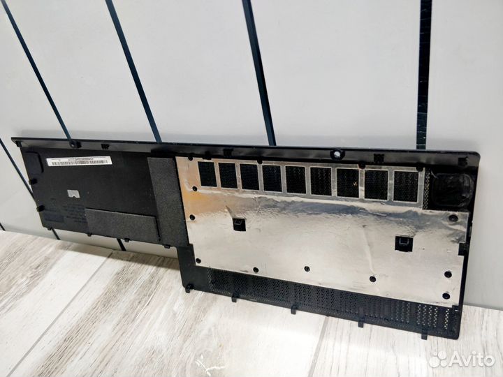 Крышка отсека HDD и RAM Lenovo B50-30